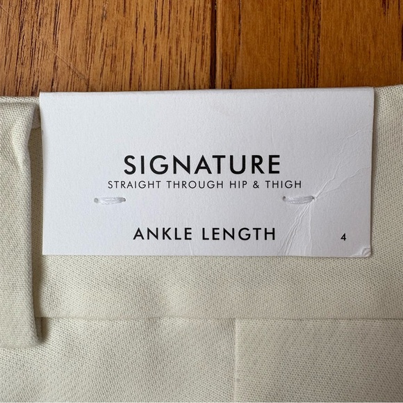 Ann Taylor Women’s Winter White Straight-Leg Ankle Pants Size 4 NWT - Picture 2 of 6